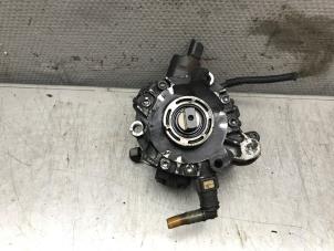 Gebruikte Hogedrukpomp Peugeot 407 SW (6E) 2.0 HDiF 16V Prijs € 250,00 Margeregeling aangeboden door Autosloperij Alexander