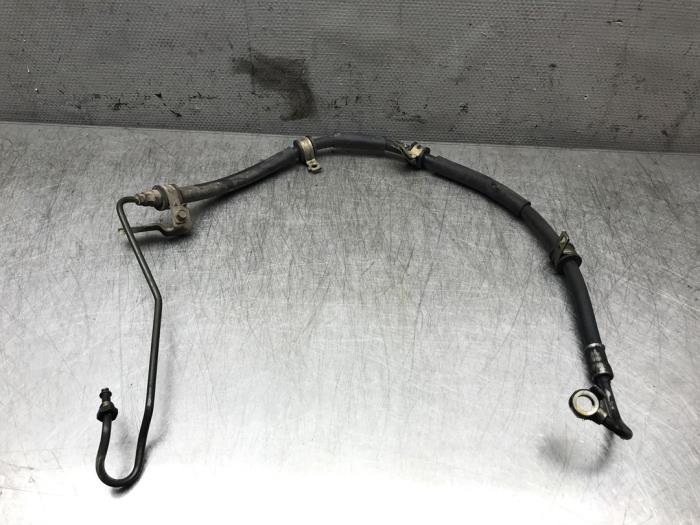 Oliedruk Leiding van een Mitsubishi Space Wagon (N8/N9) 2.4 16V GDI GLX 2004