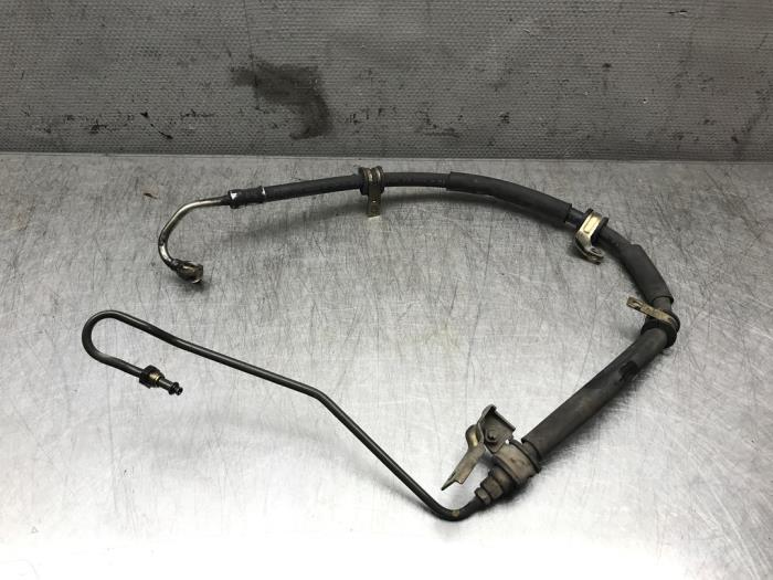 Oliedruk Leiding van een Mitsubishi Space Wagon (N8/N9) 2.4 16V GDI GLX 2004