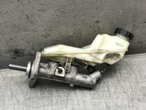 Gebruikte Hoofdremcilinder Toyota Corolla (E12) 1.6 16V VVT-i Prijs op aanvraag aangeboden door Autosloperij Alexander