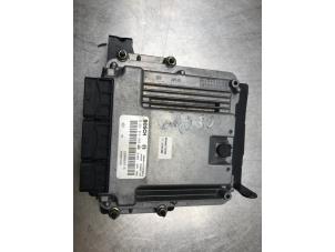 Gebruikte Computer Motormanagement Renault Megane II CC (EM) 2.0 dCi 16V Prijs € 200,00 Margeregeling aangeboden door Autosloperij Alexander
