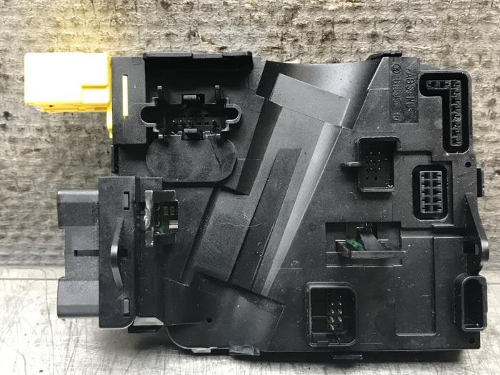 Gebruikte Computer Diversen Volkswagen Caddy III (2KA,2KH,2CA,2CH) 1.6 TDI 16V Prijs op aanvraag aangeboden door Autosloperij Alexander