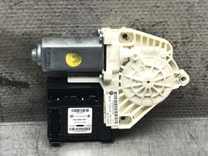 Gebruikte Raammotor Portier Volkswagen Eos (1F7/F8) 2.0 TFSI 16V Prijs € 100,00 Margeregeling aangeboden door Autosloperij Alexander
