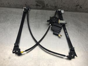 Gebruikte Raammechaniek 4Deurs links-voor Seat Alhambra (7V8/9) 2.0 Prijs op aanvraag aangeboden door Autosloperij Alexander