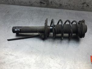 Gebruikte Schokbreker links-voor Seat Altea (5P1) 2.0 FSI 16V Prijs op aanvraag aangeboden door Autosloperij Alexander