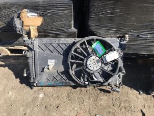 Gebruikte Radiateur Ford Focus 2 1.8 16V Flexifuel Prijs op aanvraag aangeboden door Autosloperij Alexander