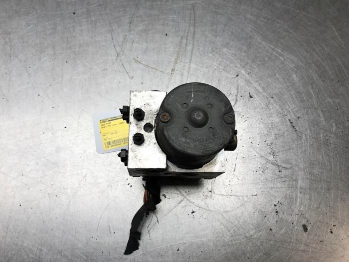 Gebruikte ABS Pomp Audi A4 Avant (B5) 1.6 Prijs op aanvraag aangeboden door Autosloperij Alexander
