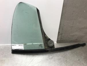 Gebruikte Extra Ruit 4Deurs links-achter BMW 6 serie Gran Coupe (F06) 640i 24V Prijs op aanvraag aangeboden door Autosloperij Alexander