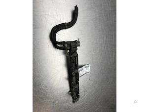 Gebruikte Injector brug Volkswagen Golf IV (1J1) 1.6 Prijs op aanvraag aangeboden door Autosloperij Alexander