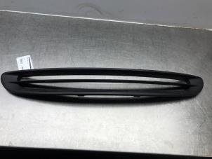 Gebruikte Grille Smart Forfour (454) 1.1 12V Prijs op aanvraag aangeboden door Autosloperij Alexander