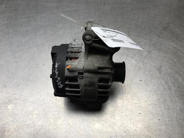 Dynamo van een Ford Fiesta 6 (JA8) 1.4 16V 2010