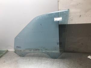 Gebruikte Deurruit 4Deurs links-voor Ford S-Max (GBW) 2.3 16V Prijs op aanvraag aangeboden door Autosloperij Alexander