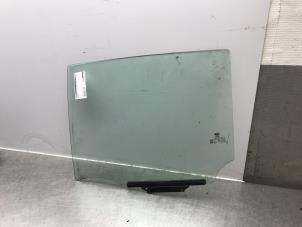 Gebruikte Deurruit 4Deurs links-achter Hyundai i20 1.2i 16V Prijs op aanvraag aangeboden door Autosloperij Alexander