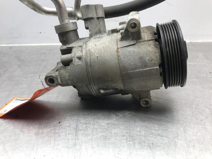Gebruikte Aircopomp Volkswagen Polo V (6R) 1.4 TDI DPF BlueMotion technology Prijs € 100,00 Margeregeling aangeboden door Autosloperij Alexander