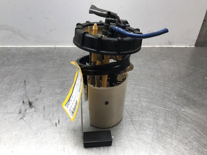 Gebruikte Dieselpomp Volkswagen Polo V (6R) 1.4 TDI DPF BlueMotion technology Prijs € 70,00 Margeregeling aangeboden door Autosloperij Alexander