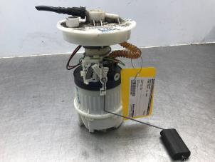 Gebruikte Benzinepomp Ford Focus 2 1.4 16V Prijs € 50,00 Margeregeling aangeboden door Autosloperij Alexander