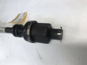 Gebruikte Cardanas links-voor (VWA) Renault Twingo II (CN) 1.2 Prijs € 50,00 Margeregeling aangeboden door Autosloperij Alexander