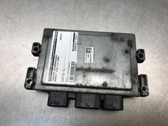 Gebruikte Computer Motormanagement Renault Clio II (BB/CB) 1.2 16V Prijs op aanvraag aangeboden door Autosloperij Alexander