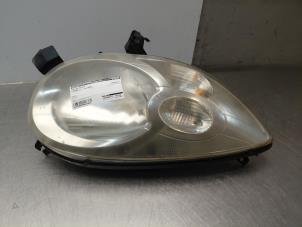 Gebruikte Koplamp rechts Citroen C1 1.0 12V Prijs op aanvraag aangeboden door Autosloperij Alexander