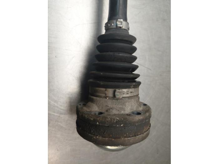 Gebruikte Steekas links-voor Volkswagen Caddy III (2KA,2KH,2CA,2CH) 1.6 TDI 16V Prijs op aanvraag aangeboden door Autosloperij Alexander