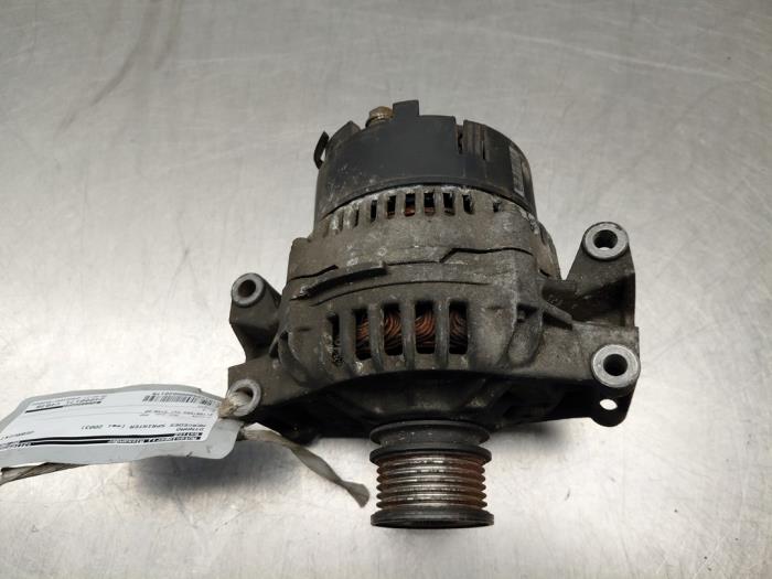 Gebruikte Alternator Mercedes Sprinter 3t (903) 311 CDI 16V Prijs op aanvraag aangeboden door Autosloperij Alexander