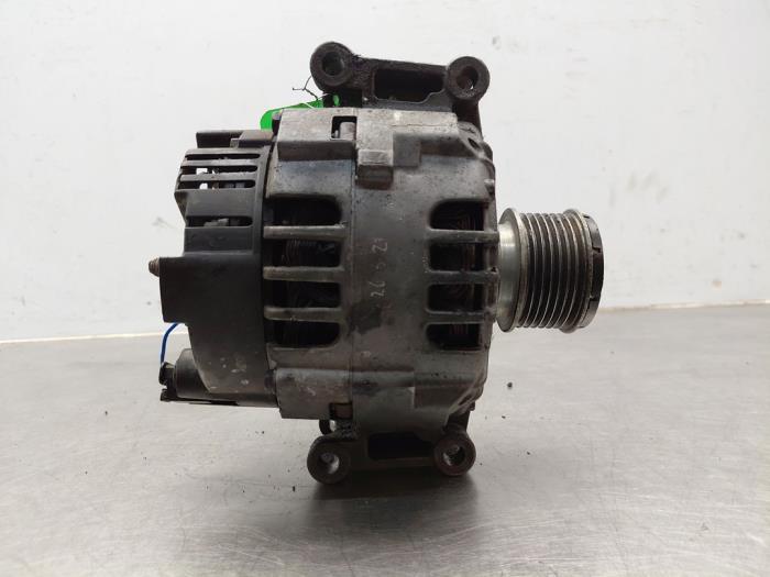 Gebruikte Dynamo Mercedes C Combi (S203) 1.8 C-180K 16V Prijs op aanvraag aangeboden door Autosloperij Alexander