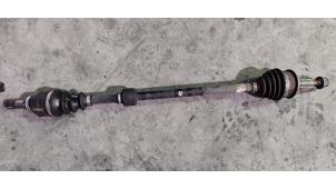 Gebruikte Steekas rechts-voor Toyota Yaris III (P13) 1.5 16V Dual VVT-iE Prijs op aanvraag aangeboden door Autohandel Didier