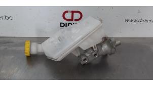 Gebruikte Hoofdremcilinder Peugeot 2008 (CU) 1.6 Blue HDi 75 Prijs € 48,40 Inclusief btw aangeboden door Autohandel Didier
