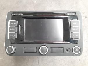 Gebruikte Radio Volkswagen Golf Prijs € 133,10 Inclusief btw aangeboden door Autohandel Didier