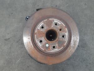 Gebruikte Fusee rechts-achter Nissan Qashqai (J11) 1.6 dCi Prijs € 133,10 Inclusief btw aangeboden door Autohandel Didier