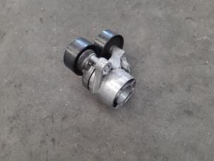 Gebruikte Spanner multiriem BMW 1 serie (F20) 116d 1.6 16V Efficient Dynamics Prijs € 66,55 Inclusief btw aangeboden door Autohandel Didier