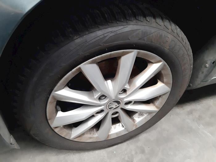 Wheel + tyre Skoda Octavia