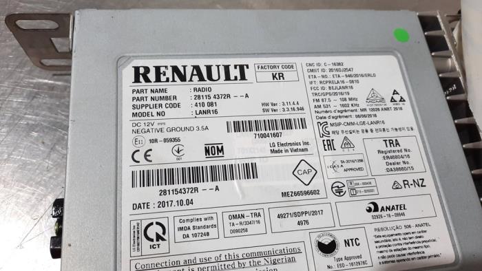 Radio van een Renault Scénic IV (RFAJ) 1.5 Energy dCi 110 2018