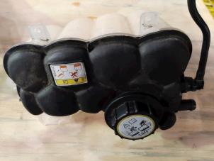 Gebruikte Expansievat Landrover Range Rover Velar (LY) 2.0 D180 AWD Prijs € 30,25 Inclusief btw aangeboden door Autohandel Didier