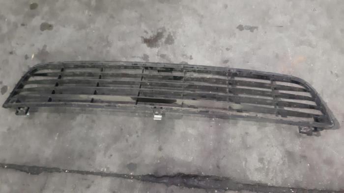 Grille strip Toyota Hilux