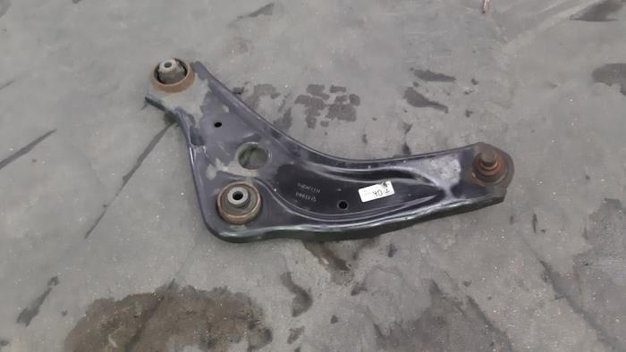 Bras de suspension avant gauche Nissan Qashqai