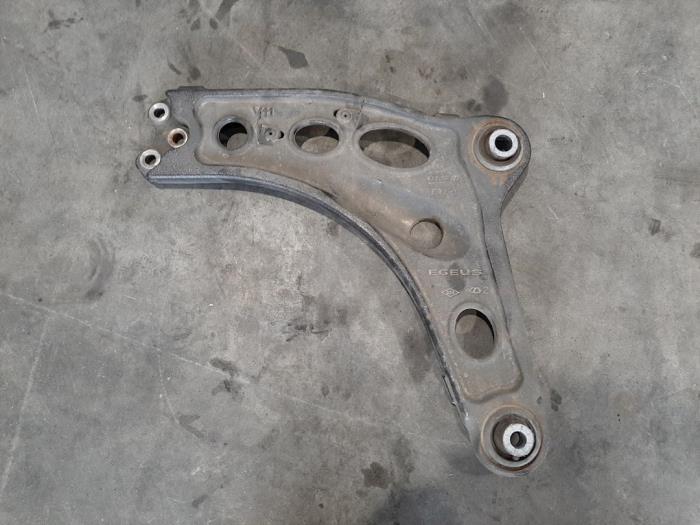 Front wishbone, left Renault Trafic