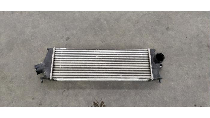 Intercooler van een Opel Vivaro 2.0 CDTI 2014