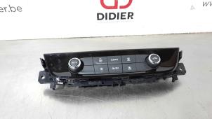 Gebruikte Bedieningspaneel Airco Opel Insignia Sports Tourer 1.6 CDTI 16V 110 Prijs € 127,05 Inclusief btw aangeboden door Autohandel Didier