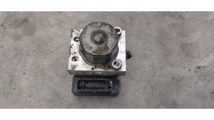 Gebruikte ABS Pomp Tesla Model S 90D Prijs € 399,30 Inclusief btw aangeboden door Autohandel Didier