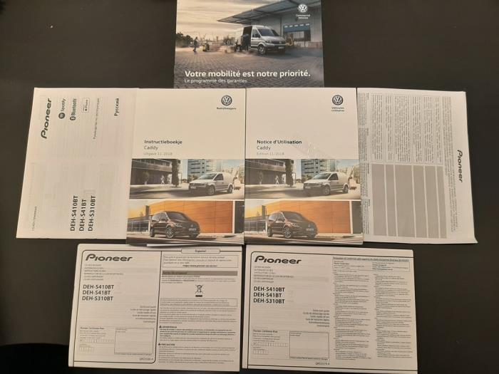 Instruction Booklet Volkswagen Caddy