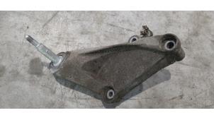 Gebruikte Motorsteun Renault Twingo III (AH) 1.0 SCe 70 12V Prijs € 36,30 Inclusief btw aangeboden door Autohandel Didier