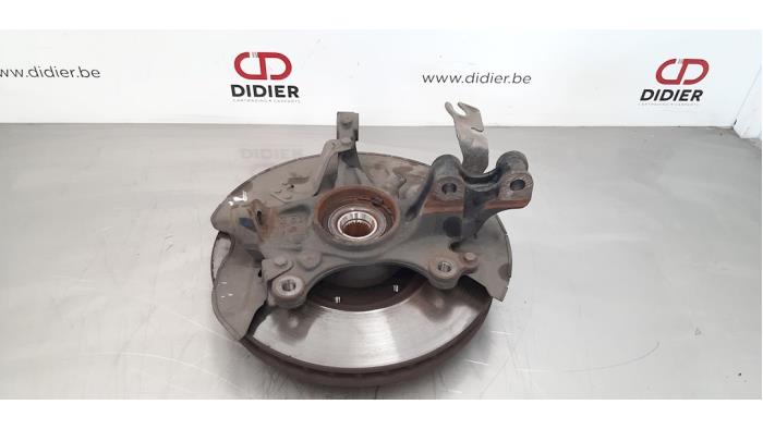 Fusee links-voor Peugeot 3008