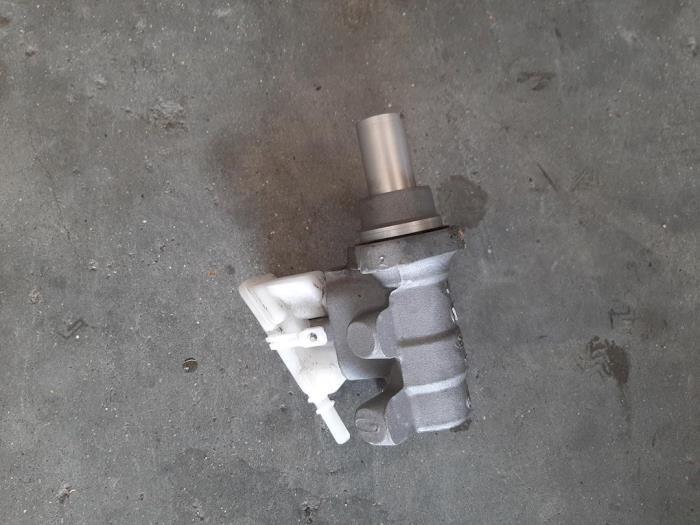 Cylindre de frein principal Ford Transit Connect