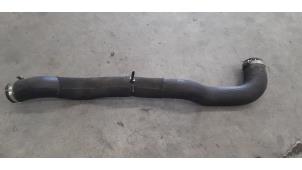 Gebruikte Intercooler Slang Landrover Range Rover IV (LG) 4.4 SDV8 32V Prijs € 36,30 Inclusief btw aangeboden door Autohandel Didier