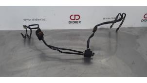 Gebruikte Oliekoeler stuurbekrachtiging Landrover Range Rover IV (LG) 4.4 SDV8 32V Prijs € 30,25 Inclusief btw aangeboden door Autohandel Didier