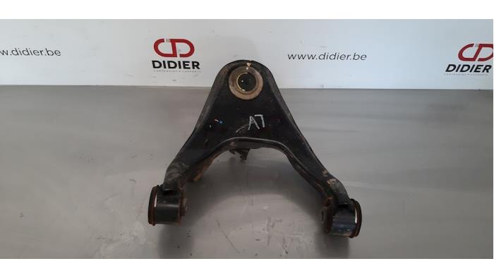 Front wishbone, left Mitsubishi L200