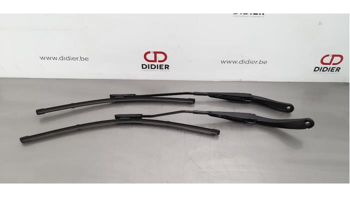 Set of wiper blades Dacia Sandero