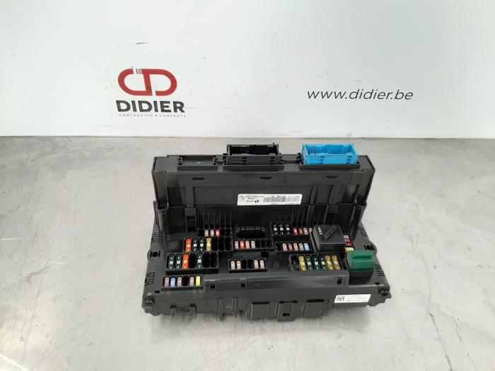 Boîte à fusibles BMW X3