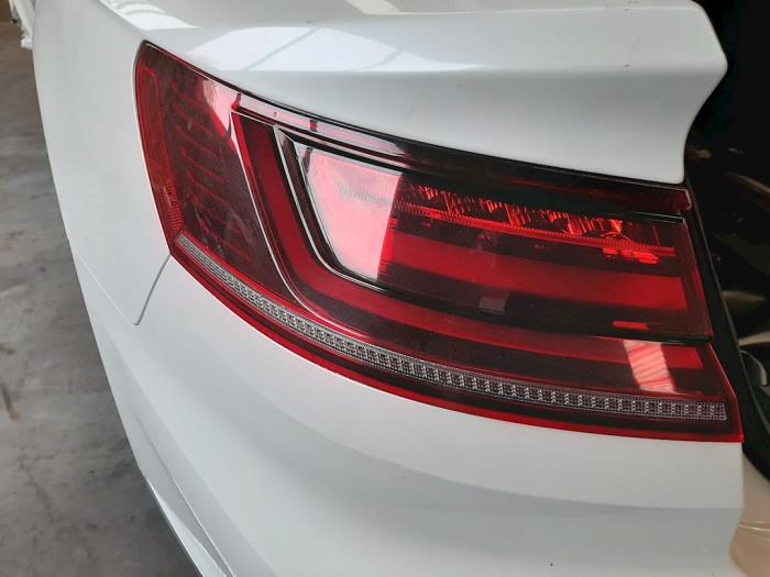 Tylne swiatlo pozycyjne lewe Volkswagen Arteon
